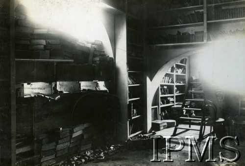 1919, Lwów, Polska.
Wnętrze Biblioteki im. Ossolińskich.
Fot. NN, Instytut Polski i Muzeum im. gen. Sikorskiego w Londynie [album 243 - Lwów 1919]