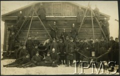 Styczeń 1933, prawdopodobnie Puławy, Polska.
Straż pożarna 2. Batalionu Saperów Kaniowskich.
Fot. NN, Instytut Polski i Muzeum im. gen. Sikorskiego w Londynie [Album pamiątkowy za lata 1930-1939 2-ego Pułku Saperów Kaniowskich]