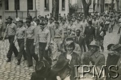19.10.1943, Rio de Janerio, Brazylia.
10. transport rekrutów polskiego pochodzenia przed wyjazdem do Europy, gdzie będą walczyli na frontach II wojny światowej. Przemarsz ulicami Rio de Janerio. 
Fot. NN, Instytut Polski im. Gen. Sikorskiego w Londynie [album posła Franciszka Arciszewskiego nr 262]