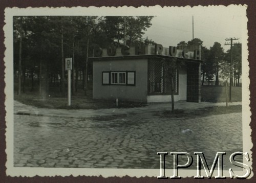 1939, Stalowa Wola, Polska.
Kiosk Ruchu.
Fot. NN, Instytut Polski i Muzeum im. gen. Sikorskiego w Londynie