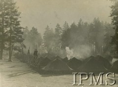 Grudzień 1941, Kołtubanka, obł. Czkałowsk, ZSRR.
Namioty obozu pułku ułanów.
Fot. NNl, Instytut Polski i Muzeum im. gen. Sikorskiego w Londynie.