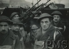 1942, Kent, Wielka Brytania.
Obsługa przeciwlotnicza Pociągu Pancernego 