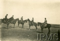 1919-1921, brak miejsca.
8 Pułk Ułanów Józefa Poniatowskiego
Fot. NN, Instytut Polski i Muzeum im. gen. Sikorskiego w Londynie [album 400 podporucznika Antoniego Starzeńskiego - 8 pułk ułanów księcia Józefa Poniatowskiego]