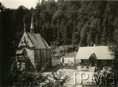 Przed 1939, Trzciana k. Dukli, woj. lwowskie, Polska.
Pustelnia św. Jana z Dukli. 
Fot. NN, Instytut Polski i Muzeum im. gen. Sikorskiego w Londynie