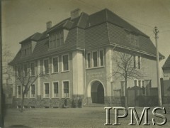Lata 20., Chodzież, Polska.
Gimnazjum św. Barbary. 
Fot. NN, Instytut Polski im. Gen. Sikorskiego w Londynie [album Józefa Kordylewskiego nr 426, numer inwentarzowy 24345]