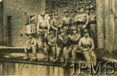 Lata 30., Jarocin, Polska.
Żołnierze ze Szkoły Podchorążych Rezerwy Piechoty. 
Fot. NN, Instytut Polski im. Gen. Sikorskiego w Londynie [album Józefa Kordylewskiego nr 426, numer inwentarzowy 24345]