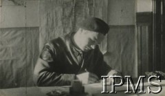1942-1943, prawdopodobnie Wielka Brytania.
Dowódca 1 Samodzielnej Kompanii Komandosów kpt. Władysław Smrokowski.
Fot. NN, Instytut Polski i Muzeum im. gen. Sikorskiego w Londynie [album 40 - komandosi].