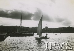 Przed 1939, Gdynia, Polska.
Jachty w porcie.
Fot. NN, Instytut Polski i Muzeum im. gen. Sikorskiego w Londynie