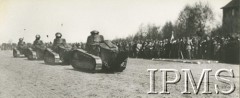 22.04.1921, Poznań, Polska.
Parada wojskowa z udziałem Naczelnika Józefa Piłsudskiego, na pierwszym planie lekkie czołgi Renault FT 17.
Fot. NN, Instytut Polski i Muzeum im. gen. Sikorskiego w Londynie