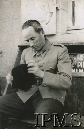 1.04.1940-10.06.1940, Loyat, Bretania, Francja.
Por. M. Garapich, zastępca dowódcy szwadronu c.k.m.
Fot. NN, Instytut Polski i Muzeum im. gen. Sikorskiego w Londynie