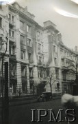 Październik 1939, Warszawa, Polska.
Kamienice przy Placu Trzech Krzyży.
Fot. NN, Instytut Polski i Muzeum im. gen. Sikorskiego w Londynie [Album 