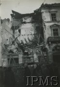 Październik 1939, Warszawa, Polska.
Kamienica przy Rymarskiej 12, gdzie przed wojną mieścił się bar Melody Palace.
Fot. NN, Instytut Polski i Muzeum im. gen. Sikorskiego w Londynie [Album 