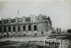 Październik 1939, Warszawa, Polska.
Ambasada Francji w Pałacu Branickich w Alei Frascati 22.
Fot. NN, Instytut Polski i Muzeum im. gen. Sikorskiego w Londynie [Album 