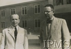 1942, Teheran, Iran.
Były poseł RP w Iranie (z jednoczesną akredytacją w Afganistanie i Iraku) Jan Karszo-Siedlewski i poseł dr Karol Bader.
Fot. NN, Instytut Polski i Muzeum im. gen. Sikorskiego w Londynie [album Ludwika Naimskiego].