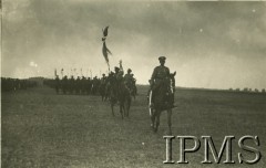 15.08.1935, okolice Skierniewic, Polska.
1 Pułk Szwoleżerów Józefa Piłsudskiego.
Fot. N. Witczak-Witaczyński (chorąży 1 pułku strzelców konnych, Garwolin, al. Legionów 16), Instytut Polski i Muzeum im. gen. Sikorskiego w Londynie