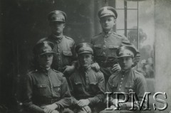1928, Warszawa, Polska.
Szwoleżerowie 3 szwadronu 1 Pułku Szwoleżerów Józefa Piłsudskiego: Zdrójewski, Nowak, Łotocki, Seroka, Seweryn.
Fot. NN, Instytut Polski i Muzeum im. gen. Sikorskiego w Londynie