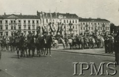 1919-1939, Polska.
Poczet sztandarowy 1 Pułku Szwoleżerów Józefa Piłsudskiego
Fot. Zygmunt Kalkstein, Instytut Polski i Muzeum im. gen. Sikorskiego w Londynie