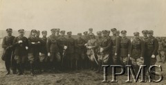 1920-1939, Polska.
Oficerowie 3 Pułku Szwoleżerów Mazowieckich im. Pułkownika Jana Kozietulskiego, 3. od prawej podporucznik Stefan Bogusławski.
Fot. NN, Instytut Polski i Muzeum im. gen. Sikorskiego w Londynie [teczka 3 Pułk Szwoleżerów]
