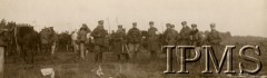 1922-1923, okolice Suwałk, Polska.
Oficerowie 3 Pułku Szwoleżerów Mazowieckich im. Pułkownika Jana Kozietulskiego w czasie manewrów.
Fot. Instytut Polski i Muzeum im. gen. Sikorskiego w Londynie [teczka 3 Pułk Szwoleżerów]