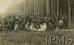 Maj 1931, Polska.
Oficerowie 3 Pułku Szwoleżerów Mazowieckich im. Pułkownika Jana Kozietulskiego z rodzinami.
Fot. NN, Instytut Polski i Muzeum im. gen. Sikorskiego w Londynie [teczka 3 Pułk Szwoleżerów]