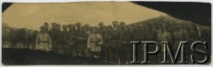 1921, Polska.
Oryginalny podpis: „2 grupa I powojennego kursu podchorążych”.
Fot. M. Łaski,  Fot. Instytut Polski i Muzeum im. gen. Sikorskiego w Londynie [teczka 3 Pułk Szwoleżerów]