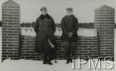 1931-1938, Polska.
Dowódca 23 Pułku Ułanów Grodzieńskich podpułkownik dyplomowany Józef Świerczyński (po lewej) z nieznanym żołnierzem.
Fot. NN, Instytut Polski i Muzeum im. gen. Sikorskiego w Londynie