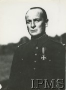 Prawdopodobnie 1935-1945, brak miejsca.
Oficer 9 Pułku Ułanów Małopolskich major Stefan Tomaszewski. 
Fot. NN, Instytut Polski i Muzeum im. gen. Sikorskiego w Londynie