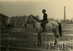 Lata 30., Polska.
Rotmistrz Tadeusz Sokołowski z 1 Pułku Szwoleżerów Józefa Piłsudskiego. 
Fot. NN, Instytut Polski i Muzeum im. gen. Sikorskiego w Londynie [koperta Koło 1 Pułku Szwoleżerów, kolekcja 617]