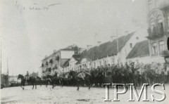 19.02.1919, Białystok, Polska.
Msza polowa z udziałem 4 Pułku Ułanów Zaniemeńskich. 
Fot. NN, Instytut Polski i Muzeum im. gen. Sikorskiego w Londynie