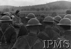 17.05-30.06.1945, Szkocja, Wielka Brytania.  
I Kurs Służb Szkoły Podchorążych Piechoty i Kawalerii Zmotoryzowanej. Ćwiczenia.
Fot. NN, Instytut Polski i Muzeum im. gen. Sikorskiego w Londynie [album 108 - SPP Szkocja 1945].