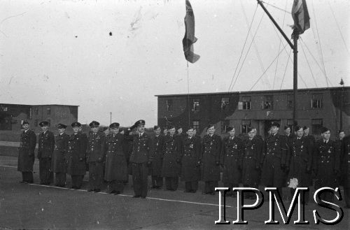 19.03.1943, Hemswell, Anglia, Wielka Brytania.
Generał Stanisław Ujejski wiytuje 300 Dywizjon Bombowy, defilada.
Fot. NN, Instytut Polski i Muzeum im. gen. Sikorskiego w Londynie