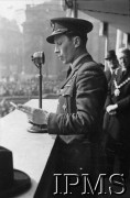 10-12.03.1943, Londyn, Anglia, Wielka Brytania.
Trafalgar Square. Przemówienie podczas kampanii 