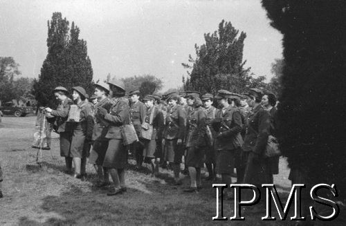 1.06.1943, Falkirk, Szkocja, Wielka Brytania.
Zakończenie kursu rekruckiego dla polskich ochotniczek, które zgłosiły się do Pomocniczej Lotniczej Służby Kobiet.
Fot. NN, Instytut Polski i Muzeum im. gen. Sikorskiego w Londynie