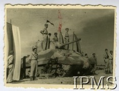 24.07.1945, Villa Conti, Włochy.
II Korpus Polski we Włoszech, wizytacja oddziałów pancernych przez gen. Kazimierza Sosnkowskiego i gen. Władysława Andersa.
Fot. NN, Instytut Polski i Muzeum im. gen. Sikorskiego w Londynie