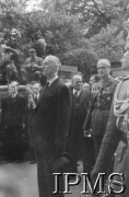 14.07.1943, Londyn, Anglia, Wielka Brytania.
Pogrzeb gen. Władysława Sikorskiego. Wyprowadzenie trumny z Kensington Palace, na zdjęciu prezydent Władysław Raczkiewicz, z tyłu stoi mjr Skarbek.
Fot. NN, Instytut Polski i Muzeum im. gen. Sikorskiego w Londynie