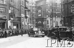 14.07.1943, Londyn, Anglia, Wielka Brytania.
Pogrzeb gen. Władysława Sikorskiego. Przejazd konduktu z Kensington Palace do katedry Westminsterskiej.
Fot. NN, Instytut Polski i Muzeum im. gen. Sikorskiego w Londynie