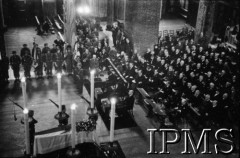 14.07.1943, Londyn, Anglia, Wielka Brytania.
Pogrzeb gen. Władysława Sikorskiego. Msza żałobna w katedrze Westminsterskiej.
Fot. NN, Instytut Polski i Muzeum im. gen. Sikorskiego w Londynie