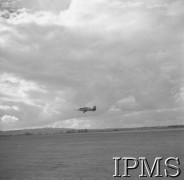 Marzec 1941, Ternhill, Anglia, Wielka Brytania.
Samolot 306 Dywizjonu Myśliwskiego nad lotniskiem.
Fot. NN, Instytut Polski i Muzeum im. gen. Sikorskiego w Londynie