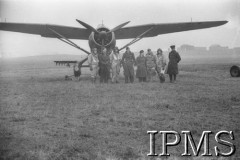 18.02.1941, Wielka Brytania.
309 Dywizjon Współpracy z Armią, lotnicy na tle samolotu Westland Lysander.
Fot. NN, Instytut Polski i Muzeum im. gen. Sikorskiego w Londynie