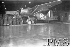 14.02.1941, Wielka Brytania.
309 Dywizjon Współpracy z Armią, samolot Westland Lysander (T1423) w hangarze.
Fot. NN, Instytut Polski i Muzeum im. gen. Sikorskiego w Londynie
