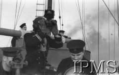 9.12.1940, brak miejsca.
ORP Błyskawica, w środku marynarz z lornetką.
Fot. NN, Instytut Polski i Muzeum im. gen. Sikorskiego w Londynie