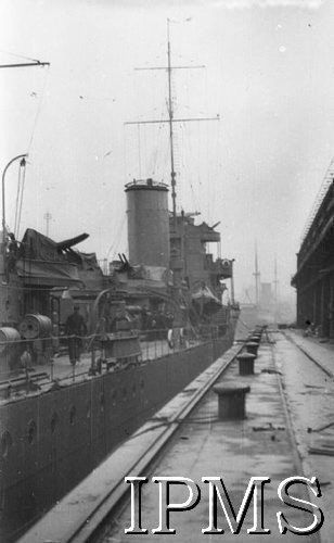 1.12.1940, Glasgow, Szkocja, Wielka Brytania.
ORP Błyskawica w dokach portu Glasgow.
Fot. NN, Instytut Polski i Muzeum im. gen. Sikorskiego w Londynie