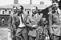 1941, Wielka Brytania.
Dywizjon 303, por. Władysław Drecki, kpt. Zbigniew Czaykowski, kpt. Wojciech Kołaczkowski, por. Władysław Bożek.
Fot. NN, Instytut Polski i Muzeum im. gen. Sikorskiego w Londynie