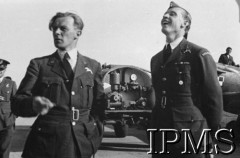 1940-1941, Wielka Brytania.
Mjr Jerzy Orzechowski i mjr Witold Urbanowicz.
Fot. NN, Instytut Polski i Muzeum im. gen. Sikorskiego w Londynie