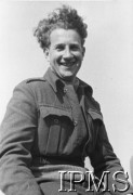 Maj 1942, Northolt, Anglia, Wielka Brytania.
Pilot dywizjonu 317 - por. Witold Łanowski.
Fot. NN, Instytut Polski i Muzeum im. gen. Sikorskiego w Londynie