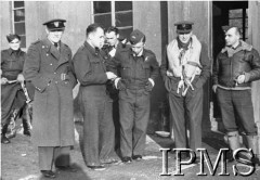 Styczeń 1942, Exeter, Anglia, Wielka Brytania.
Lotnicy 307 Dywizjonu Myśliwskiego 