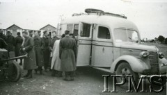 Luty 1940, Coetquidan, Francja.
Obóz Wojska Polskiego. Samochód polskiego radia.
Fot. NN, Instytut Polski i Muzeum im. gen. Sikorskiego w Londynie