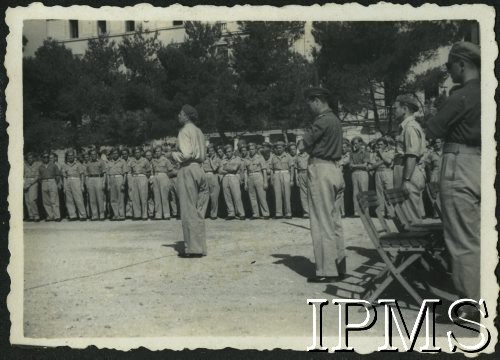 1945-1946, Włochy.
Żołnierze 3 Batalion Strzelców Karpackich.
Fot. NN, Instytut Polski i Muzeum im. gen. Sikorskiego w Londynie [album 11 - 3 Batalion Strzelców Karpackich].