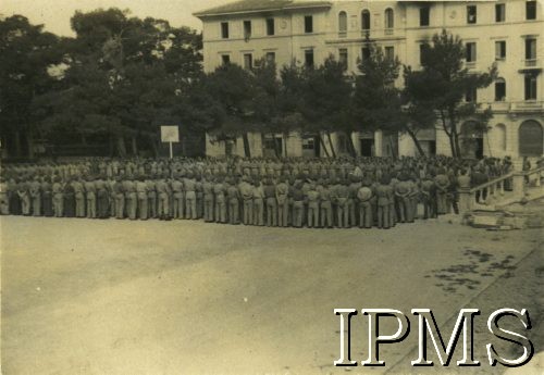 1945-1946, Włochy.
3 Batalion Strzelców Karpackich.
Fot. NN, Instytut Polski i Muzeum im. gen. Sikorskiego w Londynie [album 11 - 3 Batalion Strzelców Karpackich].