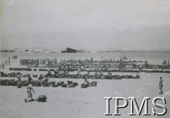 Kwiecień - sierpień 1942, Teheran, Iran (Persja)..
Widok obozu junaków.
Fot. kapral B. Haberski, Samodzielny Referat Kulturalno - Oświatowy Dowództwa Bazy Ewakuacyjnej, Instytut Polski i Muzeum im. gen. Sikorskiego w Londynie [album 199 - Samodzielny Referat Kulturalno - Oświatowy Dowództwa Bazy Ewakuacyjnej, Teheran sierpień 1942].